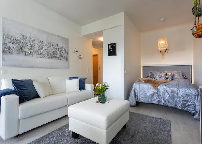 Vasko Luxurious Suites, Rakka