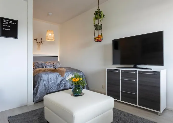 Vasko Luxurious Suites, Rakka